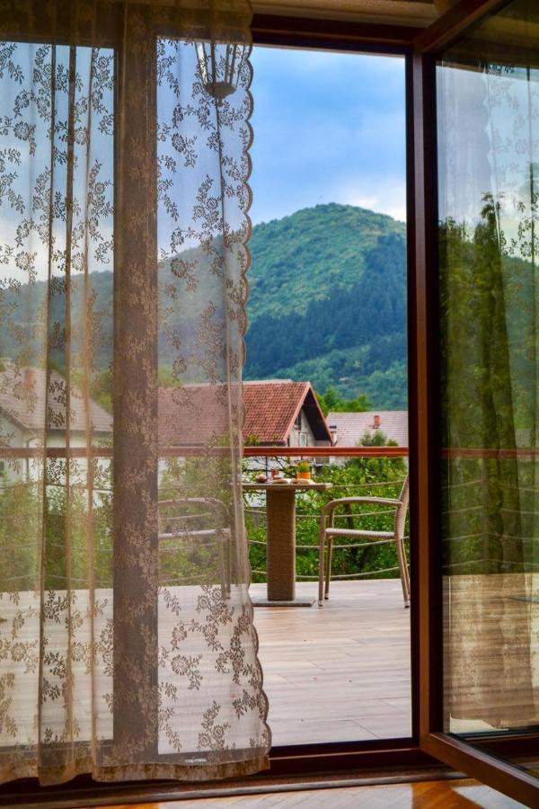 The View Apartment Високо Екстериор снимка