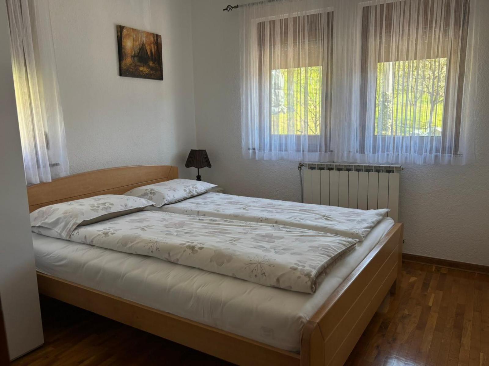 The View Apartment Високо Екстериор снимка